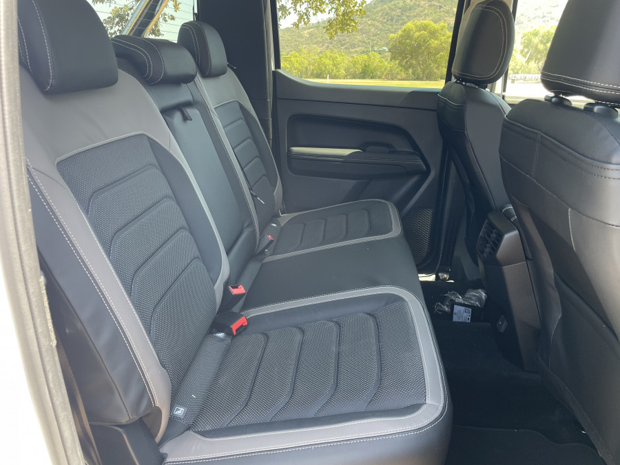 2025 Volkswagen Amarok NF TDI600 Style Ute Image 10