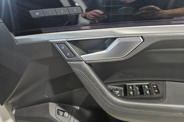 2020 MY21 Volkswagen Touareg CR 210TDI Elegance SUV Image 12