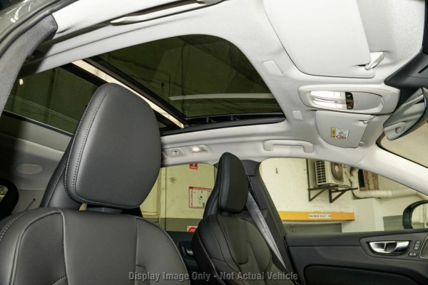 2026 Volvo XC60 UZ Plus B5 Bright SUV Image 16