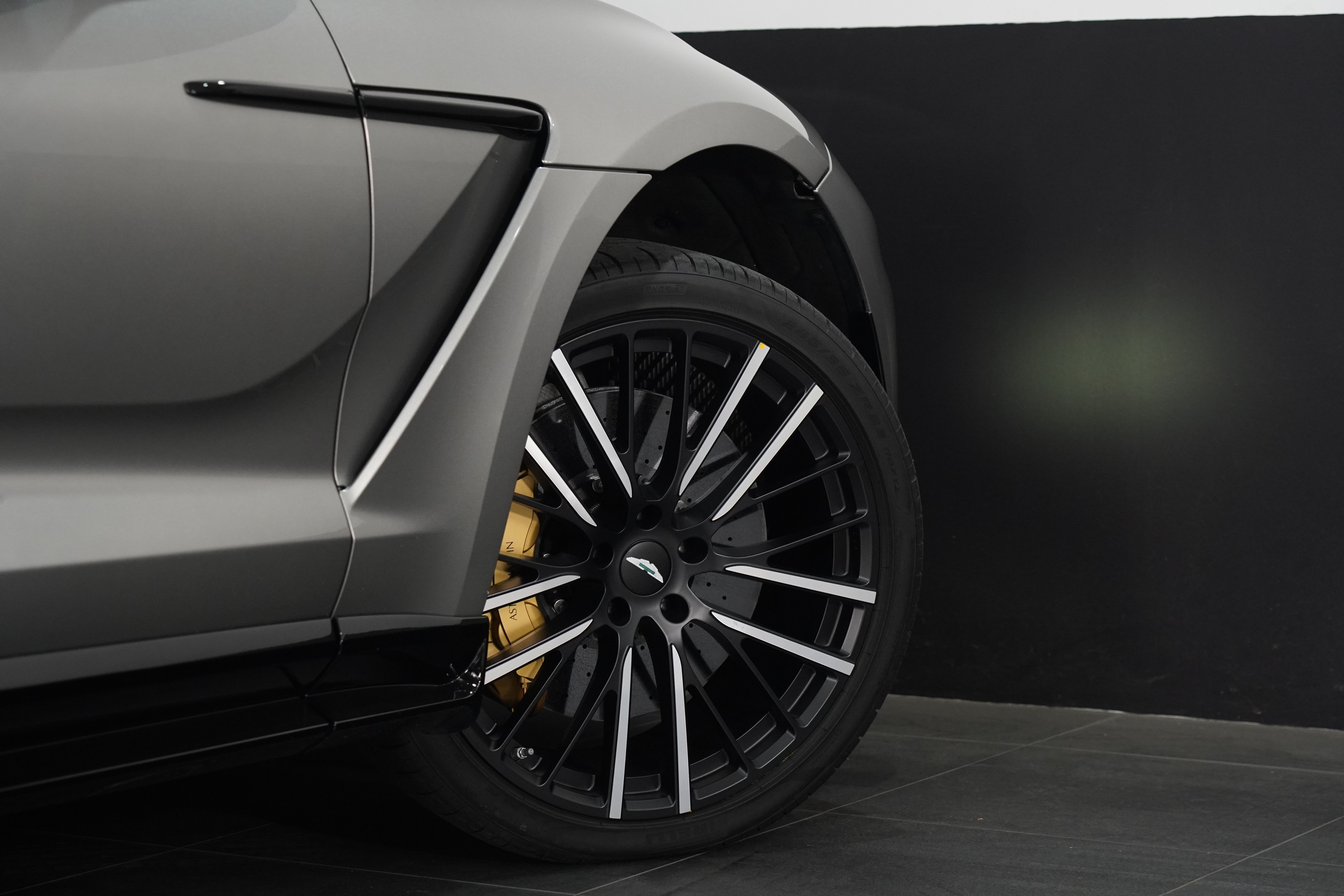 2022 Aston Martin DBX 707 SUV Image 20