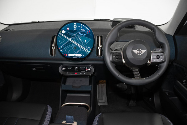 2024 MINI Countryman U25 E Classic SUV image 7