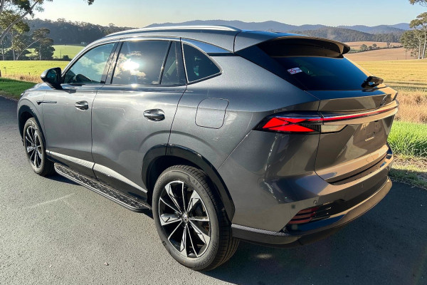 2026 MY25 MG HS AS33P Super Hybrid Essence SUV Image 5