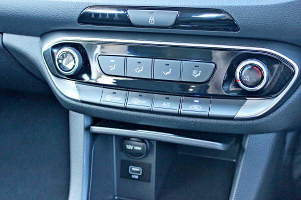 2022 Hyundai i30 PD.V4  Hatch Image 16