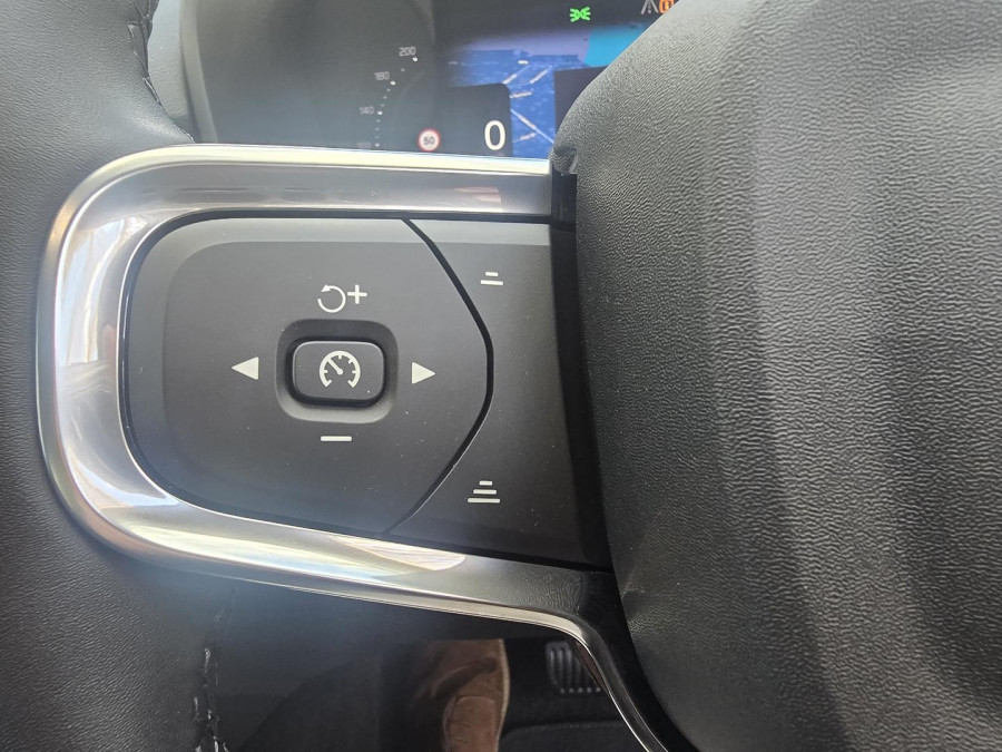 2026 Volvo XC40 XZ Plus B4 SUV Image 17