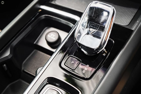 2026 Volvo XC60 UZ Plus B5 Bright SUV Image 11