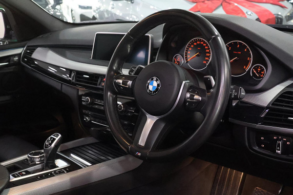 2015 BMW X5 F15 xDrive30d SUV image 10