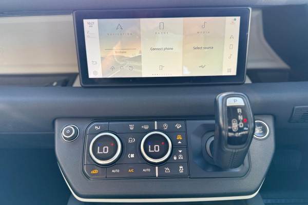 2020 Land Rover Defender L663 110 D240 SE SUV Image 10