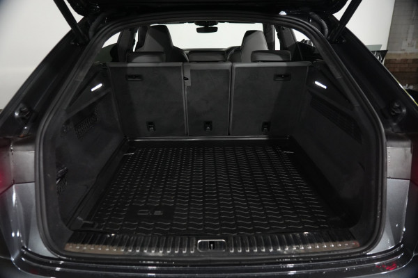 2021 Audi SQ8 F1 TDI SUV Image 33