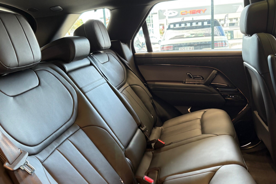 2024 MYon Land Rover Range Rover Sport L494 Dynamic SE SUV Image 16