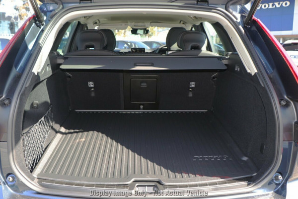2026 Volvo XC60 UZ Plus B5 Bright SUV Image 19