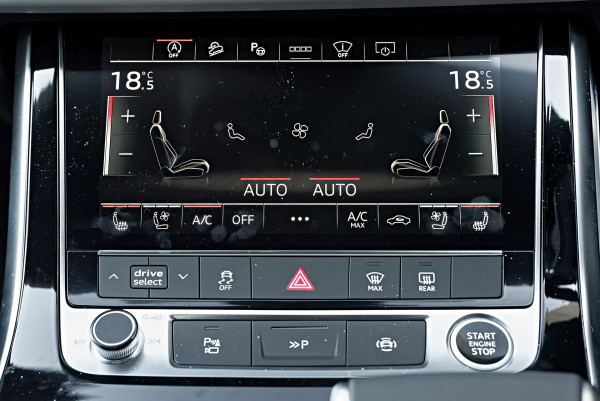 2026 Audi Q8 F1 TFSI 250kW S line SUV image 13