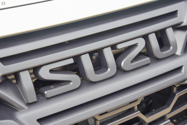 2026 MY25.5 Isuzu D-MAX RG BLADE Ute Image 3