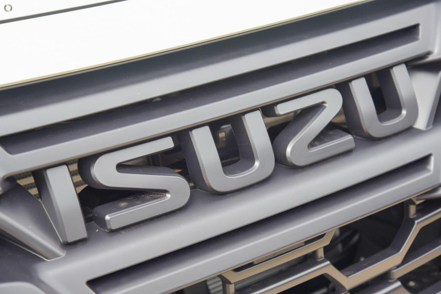 2026 MY25.5 Isuzu D-MAX RG BLADE Ute Image 3