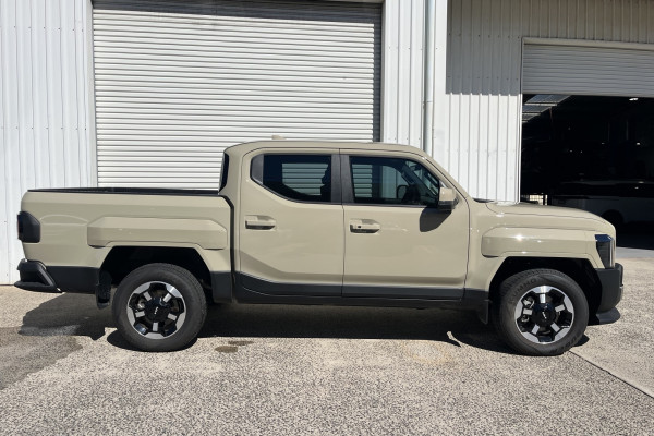 2026 Kia Tasman TK SX+ Ute Image 1