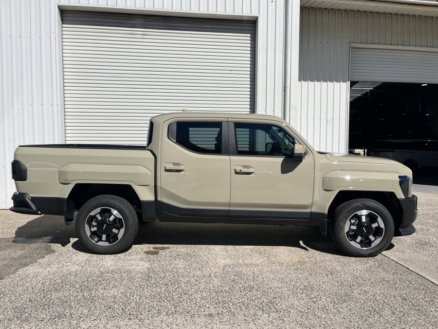 2026 Kia Tasman TK SX+ Ute Image 1