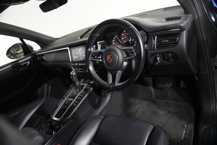 2021 Porsche Macan SUV