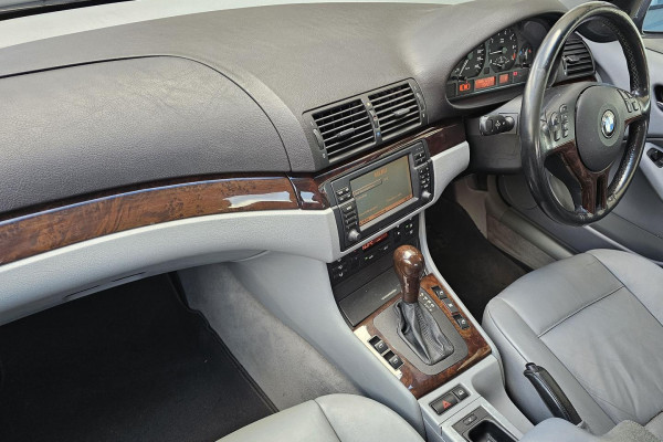 2004 BMW 3 Series E46 318i M Sport Sedan Image 20