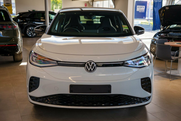 2025 Volkswagen ID. 5 E2 GTX SUV Image 5