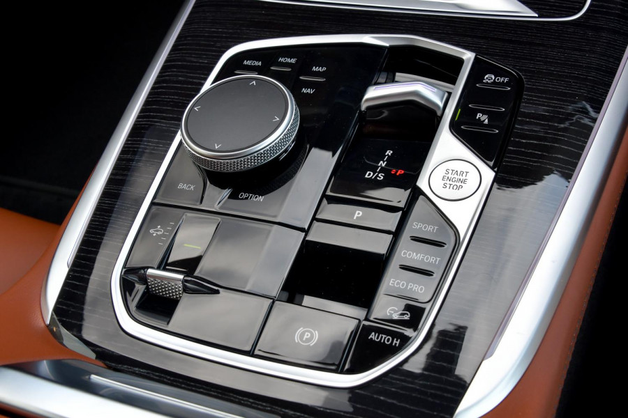 2025 BMW X7 G07 LCI xDrive40d M Sport SUV