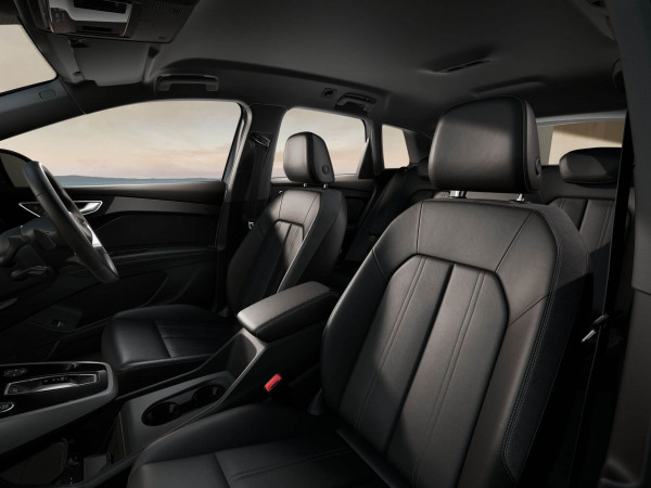 2025 Audi Q4 e-tron F4 45 SUV image 8