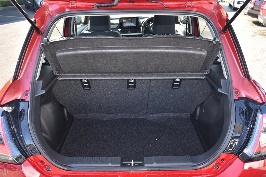 2026 Suzuki Swift UZ Hybrid Hatch Image 8