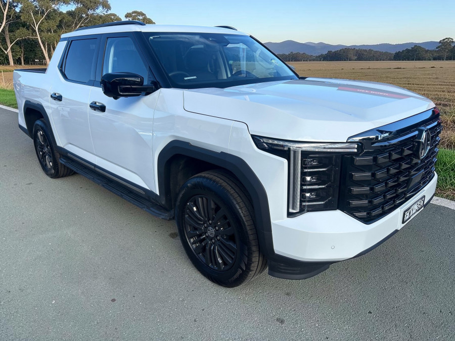 2025 MG U9 EKK1C Explore Pro Ute Image 1