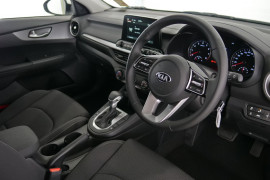 2019 MY20 Kia Cerato Hatch BD S with Safety Pack Hatchback Image 5