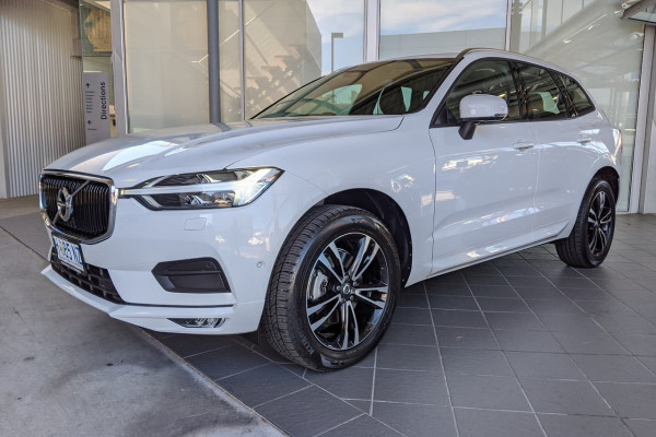 2018 Volvo XC60 (No Series) MY18 D4 Momentum Suv Image 3