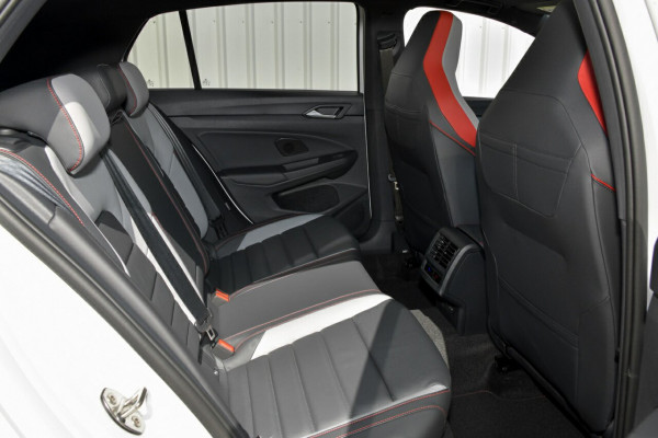 2025 Volkswagen Golf 8.5 GTI Hatch Image 5