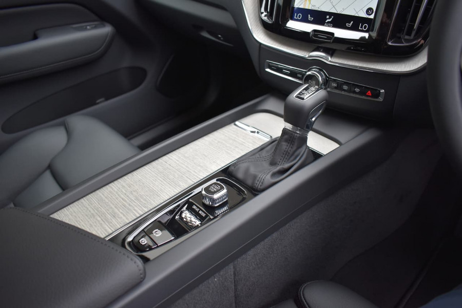 2019 MY20 Volvo XC60 UZ T5 Inscription Suv Image 9
