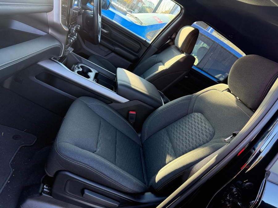 2026 Ram 1500 DT Express Black Edition Hurricane SO Ute Image 18