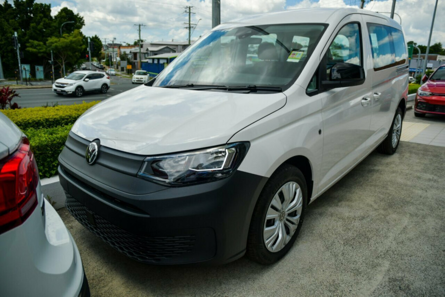 2026 Volkswagen Caddy 5 Crewvan Van Image 1