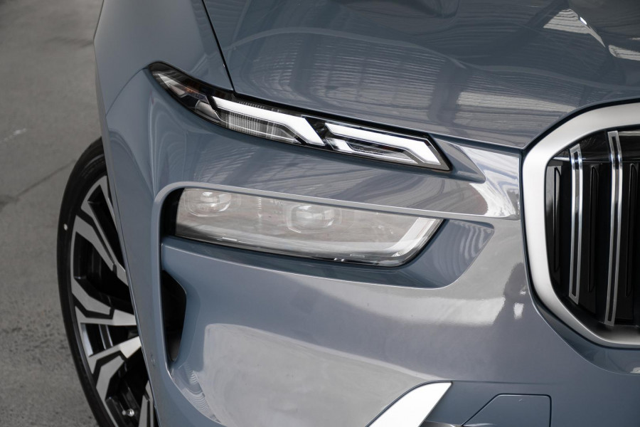 2025 BMW X7 G07 LCI xDrive40d Design Pure Excellence SUV