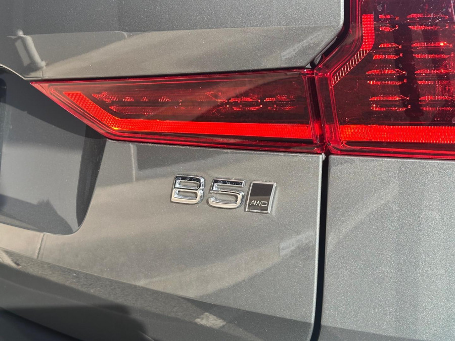 2025 MY26 Volvo XC60 UZ Ultra B5 Dark SUV Image 6
