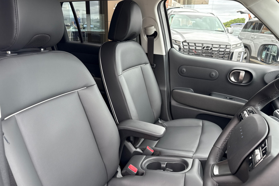 2025 Hyundai Inster  Cross SUV Image 10