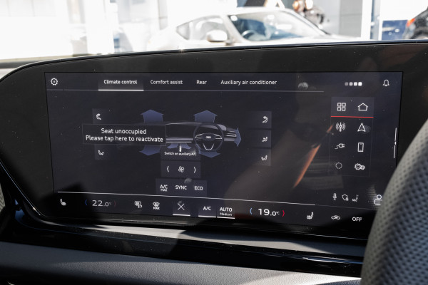 2025 Audi A5 B10 TFSI 200kW S line Sedan image 16