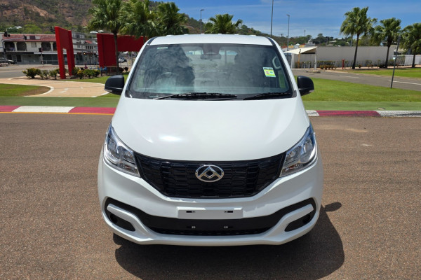 2026 MY25 LDV G10 SV7C + Van Image 18