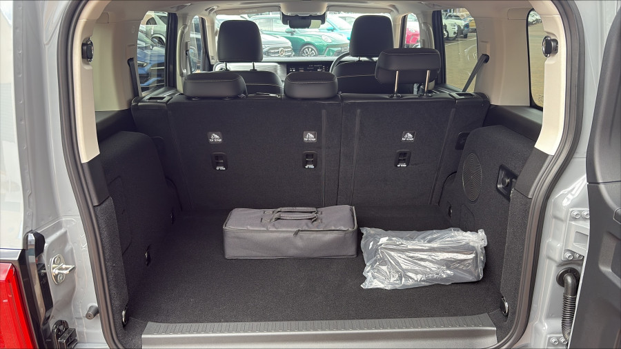 2026 GWM Tank 300 P01 Ultra Hi4-T PHEV SUV Image 11