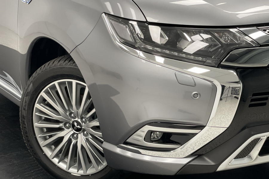 Used 2019 Mitsubishi Outlander PHEV Exceed 218468 Klosters Used