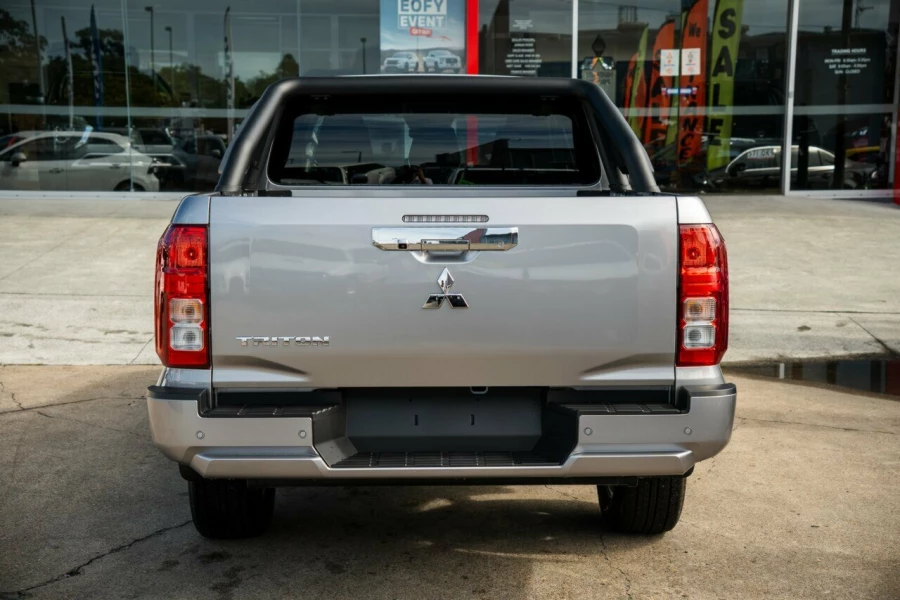 2026 Mitsubishi Triton MV GLX-R Ute Image 3