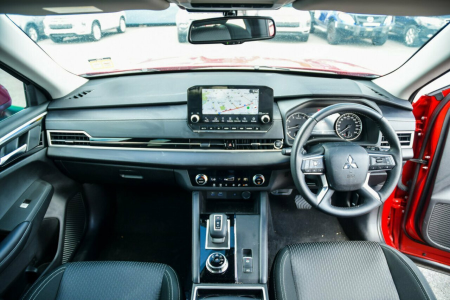 2023 MY24 Mitsubishi Outlander ZM LS SUV Image 18