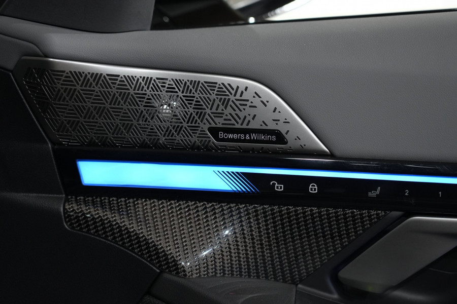 2025 BMW i5 eDrive40 M Sport Sedan Image 32