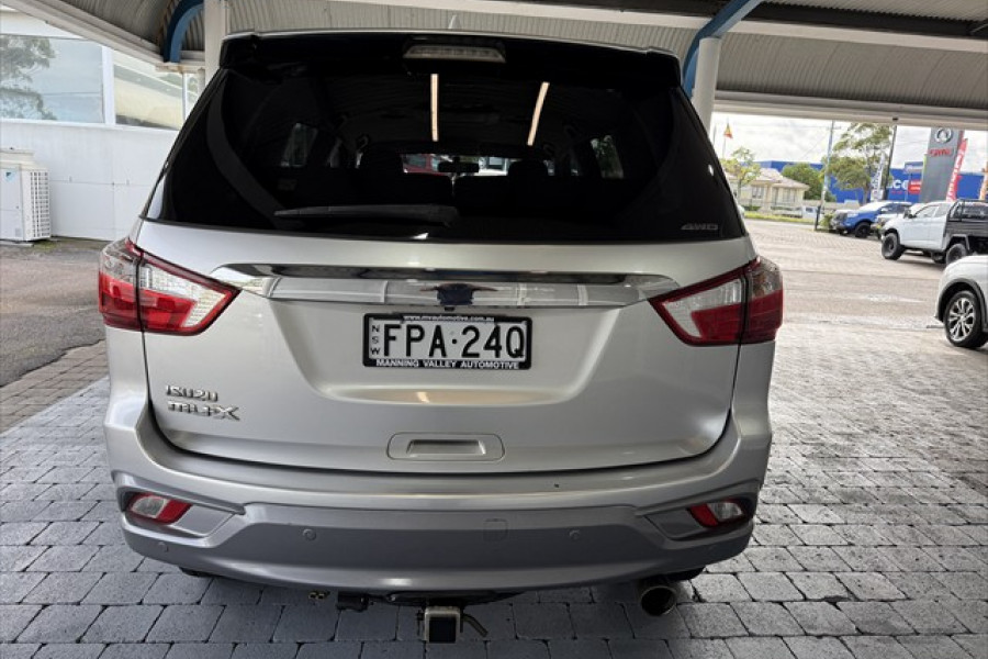 2017 Isuzu MU-X LS-T SUV Image 8