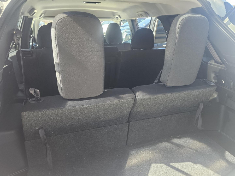 2025 Mitsubishi Outlander ZM LS SUV Image 11