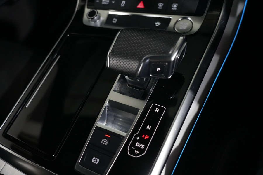 2020 Audi Q7 50 TDI S Line SUV Image 19