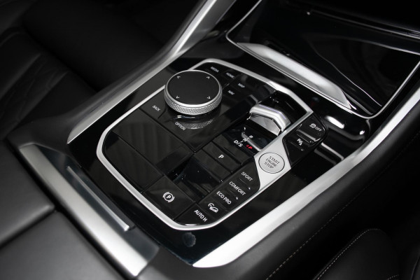 2024 BMW X6 G06 LCI M60i SUV image 14