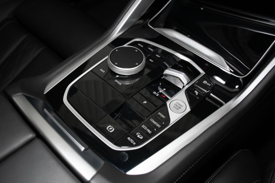 2024 BMW X6 G06 LCI M60i SUV