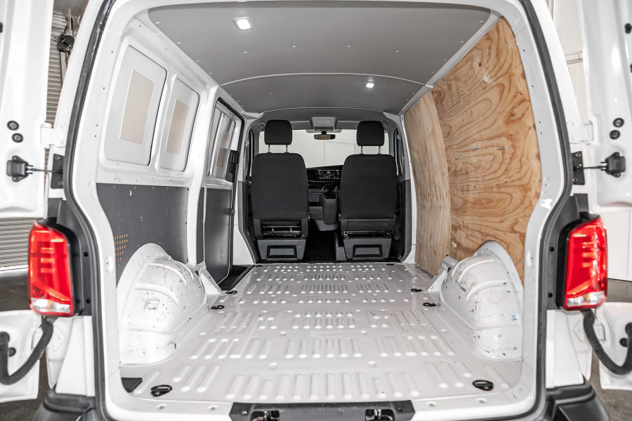 2022 Volkswagen Transporter T6.1 LWB Van Image 10