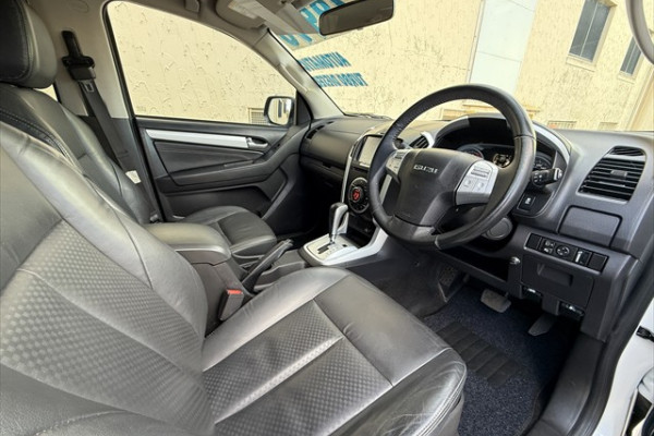 2016 MY15.5 Isuzu MU-X LS-T SUV Image 9