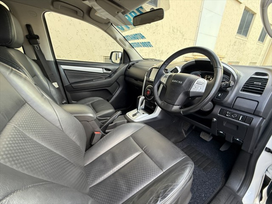 2016 MY15.5 Isuzu MU-X LS-T SUV Image 9